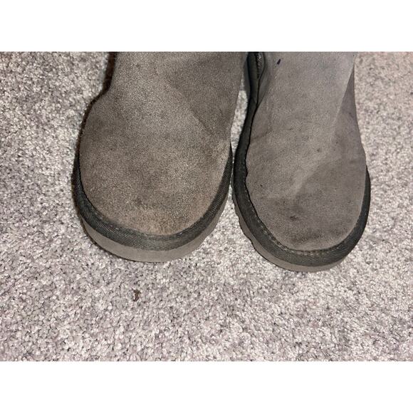 UGG Womens Classic Short Gray Suede Fur Lined Cozy Boots 5825 Size 6 - Picture 9 of 9